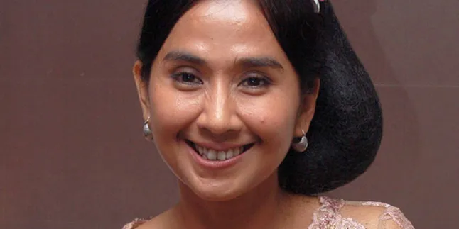 'SVARA SEMESTA', Refleksi Kesadaran Tertinggi Ayu Laksmi