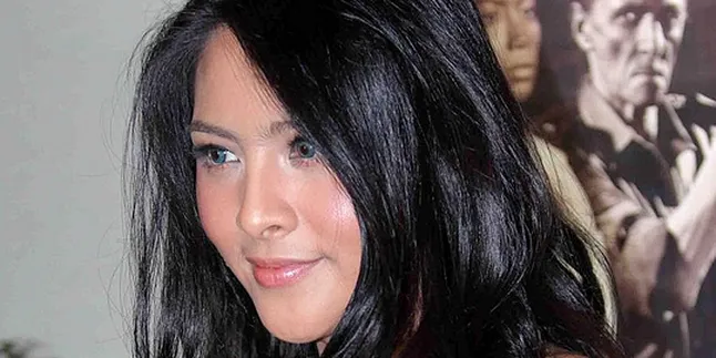 Audy Item, ke Mana-Mana Bawa Laptop