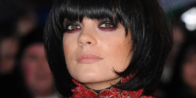 Lily Allen Luncurkan Laptop Ala Lucy In Disguise