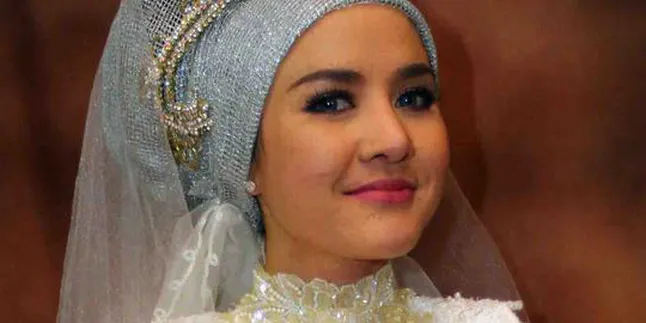 Cynthiara Alona Gabungkan Adat Indonesia-Malaysia