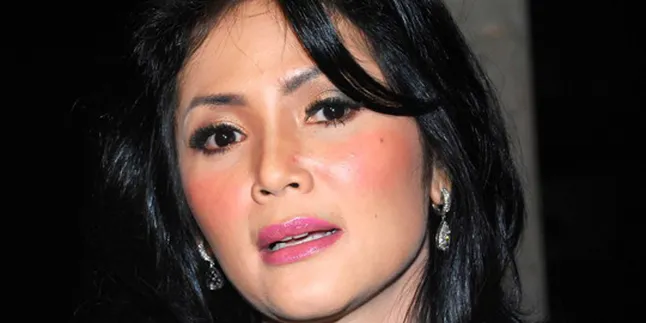 Kristina Kembali Kuliah