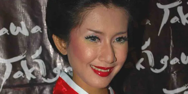 Cut Memey Isi Kesepian Dengan Bisnis