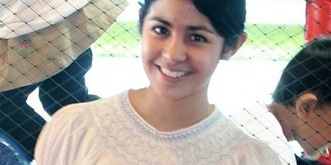 Sungkemi Orang Tua, Risty Tagor Menangis Haru