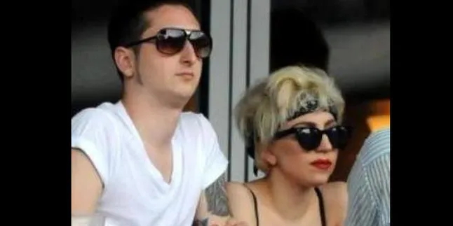 Lady GaGa Rencanakan Pernikahan Ala Dongeng Lady GaGa Rencanakan Pernikahan Ala Dongeng