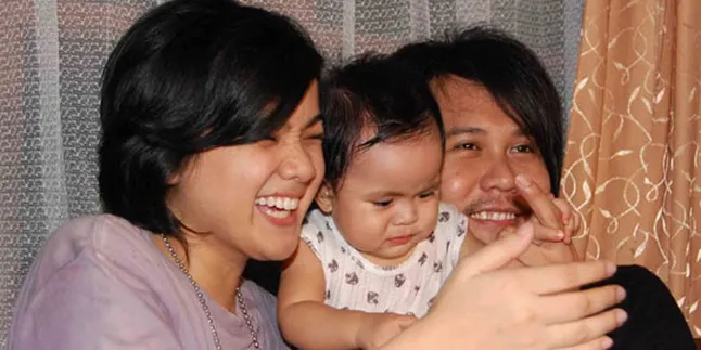 Ernest Terus Pantau Sang Anak