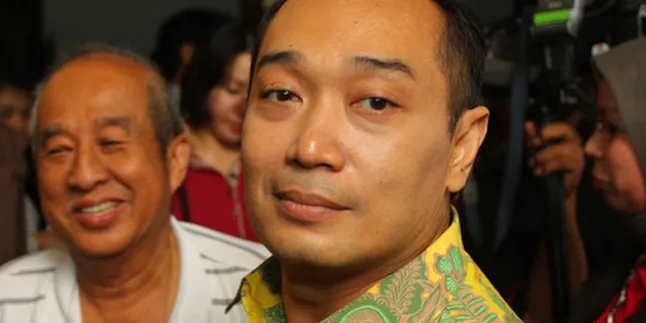 Setiap Proyek, Adjie Notonegoro 60% - Melvin 40%