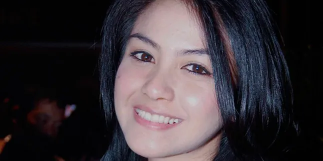 Revalina S Temat Tertawa Saat Ditangisi Papanya