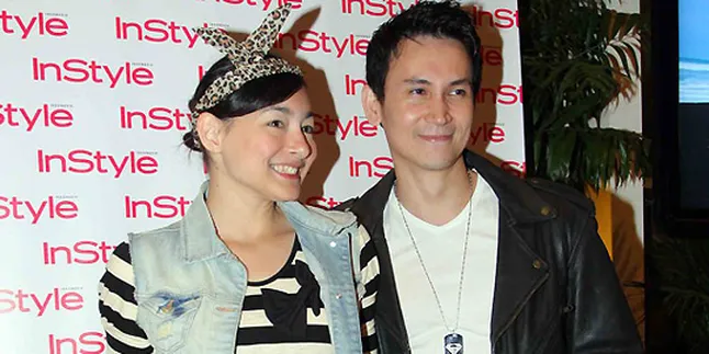 Marcellino - Dewi Ajarkan Bahasa Asing Pada Anak