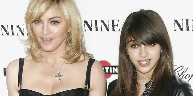 Madonna Ingin Kembali Tinggal di Inggris Madonna Ingin Kembali Tinggal di Inggris