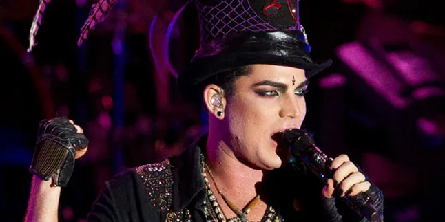 Dukung Gay, Konser Adam Lambert di Malaysia Diprotes