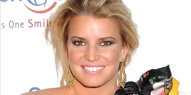 Album Natal Jessica Simpson Sudah Rampung!
