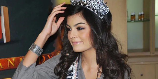 Ximena Navarrete Perankan Roro Jonggrang Ximena Navarrete Perankan Roro Jonggrang