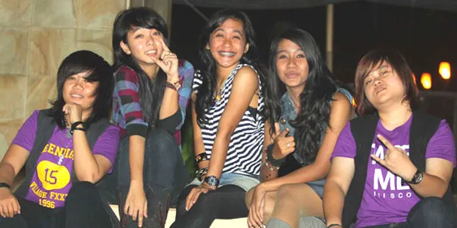 'Selingkuh Lagi', Sindiran Stage ke Pasha dan Dhani?