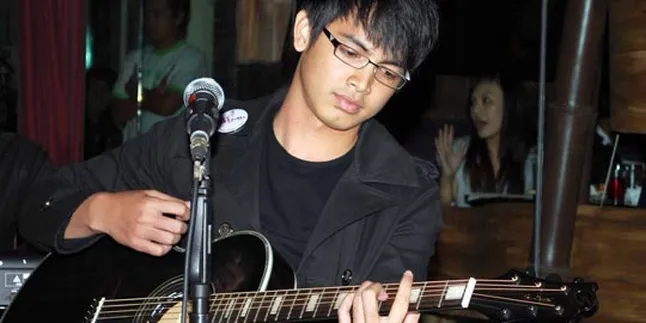 Aji Mumpung Tommy Kurniawan