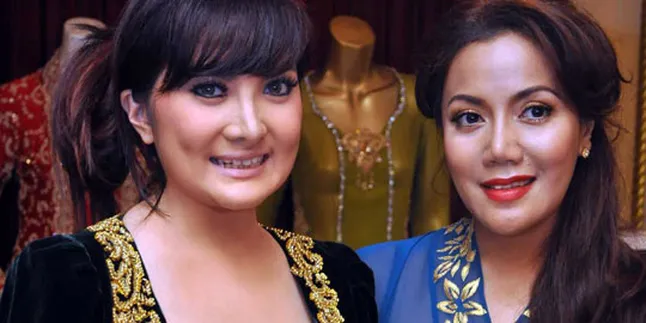 Kiki Amalia Percayakan Baju Pengantin ke Amy Atmanto