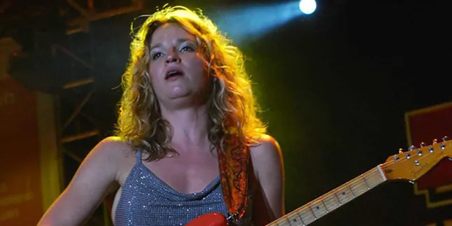 Ana Povovic Tepati Janji di Jakarta Blues Festival