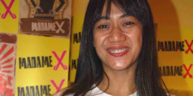 'MADAME X', Berimajinasi Bareng Hairdresser