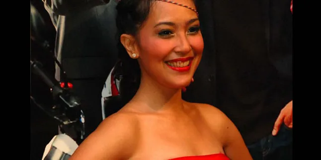 Sophie Navita Pilih Baju Yang Mudah Untuk Gerak Sophie Navita Pilih Baju Yang Mudah Untuk Gerak