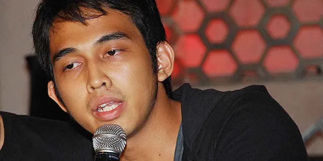 Naga Lyla Terus Dukung Ariel