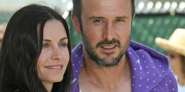 David Arquette dan Courteney Cox Main Bareng di 'SCREAM 4'