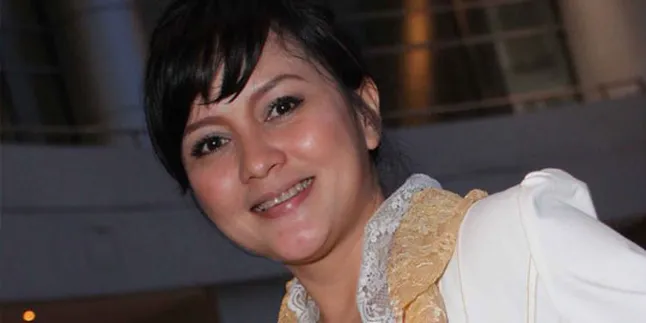 Moudy Wilhelmina: Pintar Bagi Waktu Untuk Keluarga