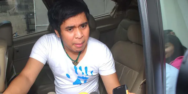 Olga Syahputra: Robby Tumewu Sama Kayak Aku