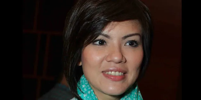 Aline Adita Ingin Rasakan Syuting Stripping