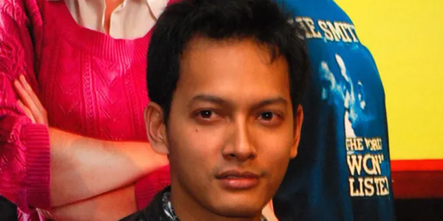 Fedi Nuril 'Tertarik' Dengan Julie Estelle