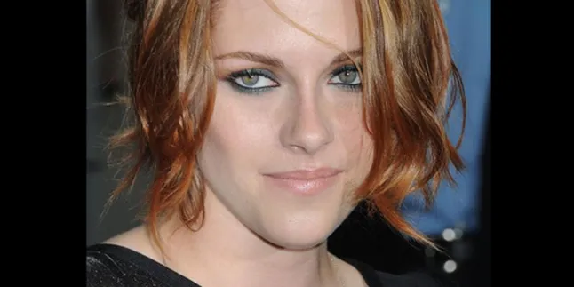 Kristen Stewart Berburu Gaun Pengantin