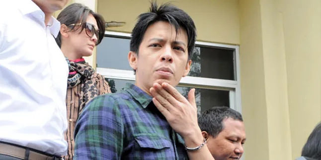 FPI Tuntut Kajari Bandung Transparan Tangani Ariel