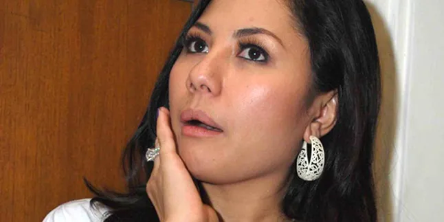 Emma: Alex Posesif dan Terlalu Banyak Ngatur