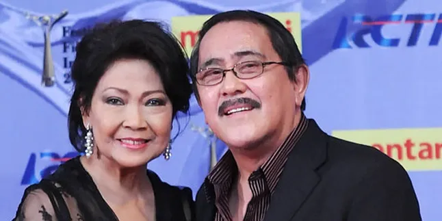 Frans Tumbuan - Rima Melati Resmikan 'Rumah Cinta'