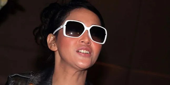 Maia Tak Takut Duet Bareng Dhani di Panggung