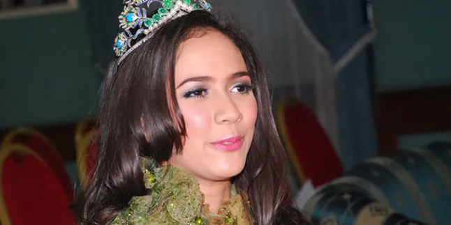 Puteri Indonesia 2010 Takkan Pakai Bikini di Miss Universe