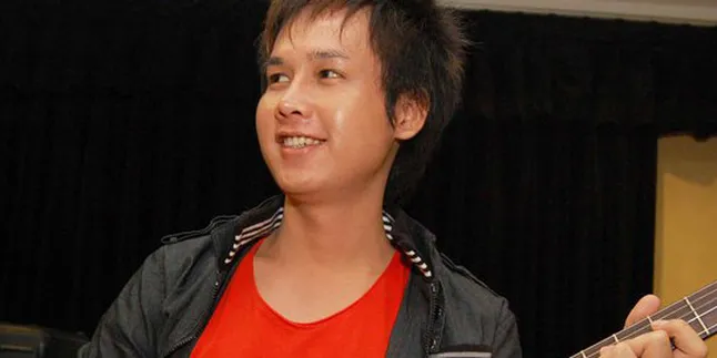 Usai Presenter, Boy San Jajal Panggung Musik