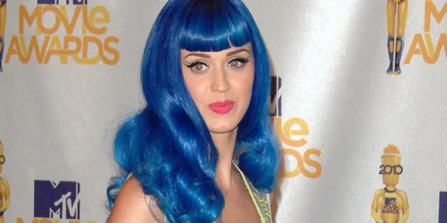 Katy Perry: Berita Tentang Pernikahanku Cuma Mitos