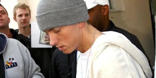 Inspirasi Terbaik Eminem Datang Ketika Sedang di Toilet