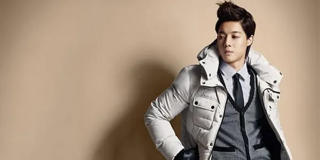 Kim Hyun Joong Artis Berbusana Terbaik