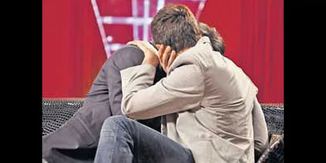 Ranbir Kapoor - Imran Khan Ciuman di Depan Karan Johar! Ranbir Kapoor - Imran Khan Ciuman di Depan Karan Johar!
