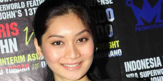 Ayu Pratiwi: Ternyata Chris John Kecil dan Putih