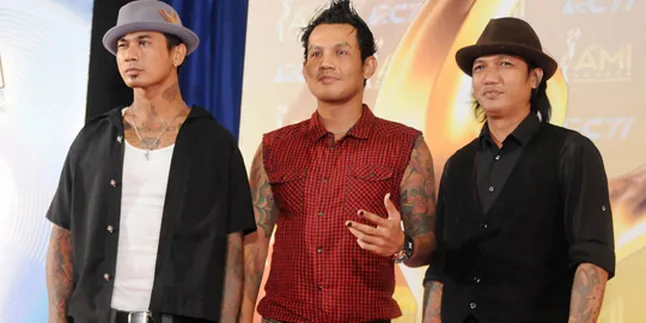 2011, Tunggu Kemunculan Album Baru Superman Is Dead!