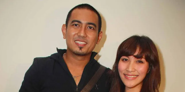 Hamil 6 Bulan, Sabria Kono Tak Bisa Jauh Dari Suaminya