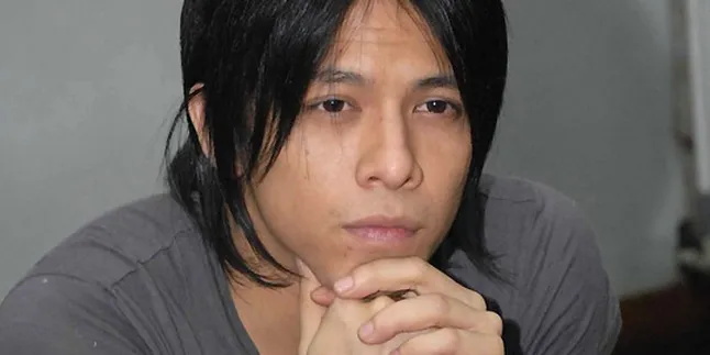 Sidang Perdana, Ariel Didampingi 20 Pengacara