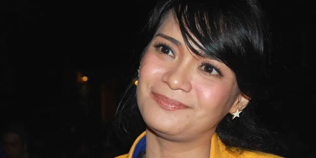 Jadi Penyiar Radio, Sheza Idris Ekspresikan Diri