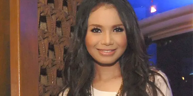 Rossa Telah Terbiasa Dengan Kesendirian