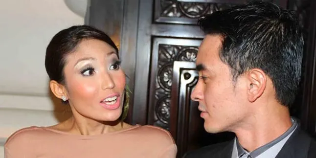 Ayu Dewi Inginkan 'Microphone' Saat Menikah Nanti