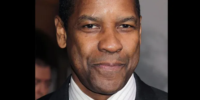 Denzel Washington Belajar Mengemudikan Kereta Api