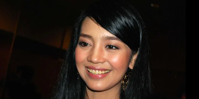 Pakai Behel, Nuri Maulida Merasa Seseksi Angelina Jolie