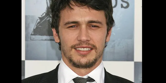 Anne Hathaway - James Franco Bakal Jadi Host Oscars?