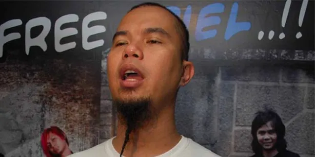 Ahmad Dhani Siap Somasi Kemeneg PPPA Ahmad Dhani Siap Somasi Kemeneg PPPA